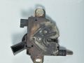 Ford Focus bonnet lock Part code: 4895285
Body type: Universaal