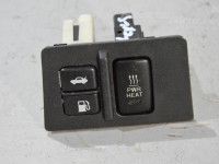 Lexus IS The fuel lid opening switch Part code: 84840-33050
Body type: Sedaan