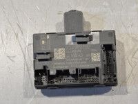 Volkswagen Golf 7 Control unit for front door, right Part code: 5Q4959592Z14
Body type: 5-ust luukpä...