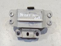 Volkswagen Passat (B7) Engine mounting, left Part code: 1K0199555AC
Body type: Universaal