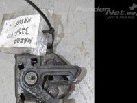 Mazda 323 1998-2004 bonnet lock Part code: BJ0E-56-620A
Body type: 5-ust luukpära