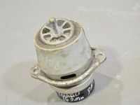 Volkswagen Touareg Engine mounting, right Part code: 7L8199131H
Body type: Maastur
