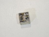 Saab 9-5 relays Part code: 1626239
Body type: Sedaan