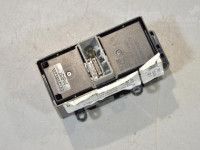 Honda CR-V Electric window switch, right (rear) Part code: 35770-T1G-G01
Body type: Linnamaastu...