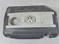 Volkswagen Golf 6 Engine cover (2.0 gasoline) Part code: 06J103925BG
Body type: 5-ust luukpär...