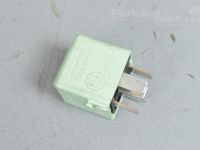 BMW 5 (E39) relays Part code: 61368373700
Body type: Sedaan