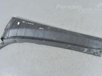 Chevrolet Orlando Cowl panel, right Part code: 95362147
Body type: Mahtuniversaal
E...