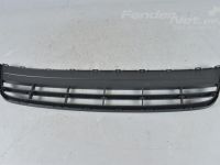 Volkswagen Tiguan 2007-2016 Bumper grille (center) Part code: 5N0853677H 9B9
Additional notes: New...