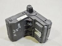 Volvo XC90 Fuse Box / Electricity central Part code: 31282455
Body type: Maastur
Engine t...