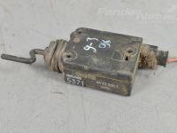 Saab 9-3 Central locking motor tank latch Part code: 4493300T
Body type: 5-ust luukpära