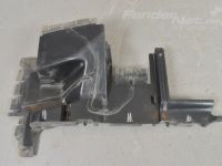 Peugeot 5008 2009-2017 Radiator deflector, left Part code: 9670111980
Additional notes: New ori...