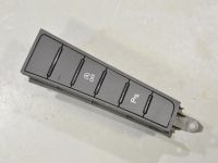 Volkswagen Passat CC / CC Control panel with pushbuttons Part code: 3AB927238BK WHS
Body type: Sedaan