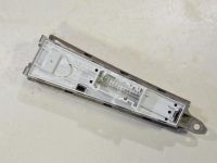 Volkswagen Passat CC / CC Control panel with pushbuttons Part code: 3AB927238BK WHS
Body type: Sedaan