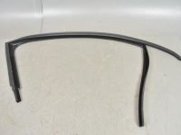 Volkswagen Jetta 2010-2018 Front door seal, right (glass channel) Part code: 5C6837432 5AP
Body type: Sedaan
Addi...