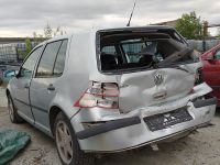 Volkswagen Golf 4 2001 - Car for spare parts