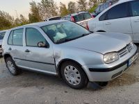 Volkswagen Golf 4 2001 - Car for spare parts