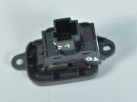 Volvo V50 Electric window switch, left (rear) Part code: 30773217
Body type: Universaal