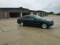 BMW 5 (E39) 2000 - Car for spare parts