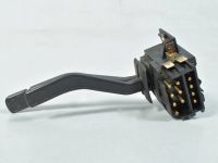 Ford Sierra Wiper and high beam switch Part code: 6579913
Body type: Sedaan